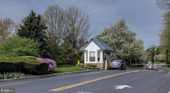 Building Photo - 138 Medinah Dr