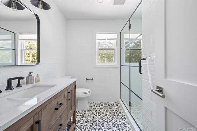 Building Photo - 805 Kayleighs Ct