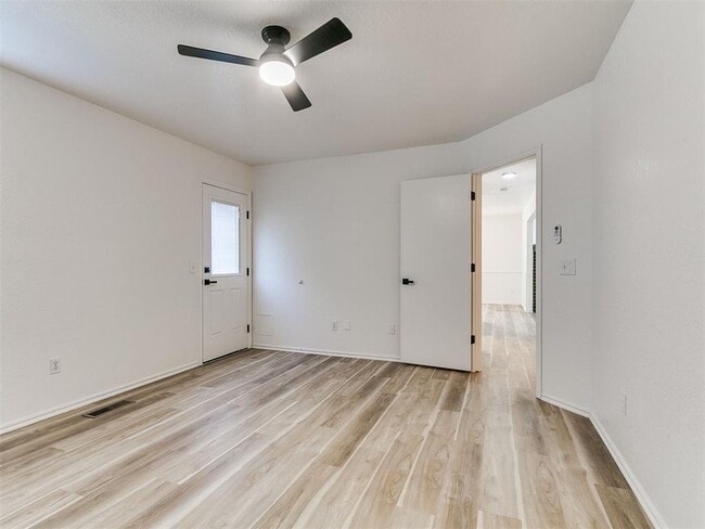 Building Photo - 3504 Quail Run Dr