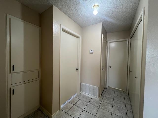 Building Photo - 1502 E San Pedro St
