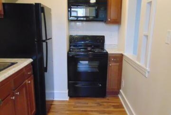 Building Photo - 253 Wilcox St