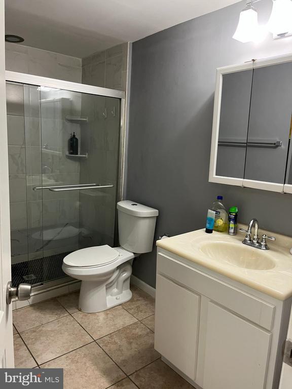 Building Photo - 3715 Falls Rd