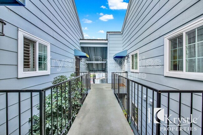 Building Photo - 175 Lighthouse Dr