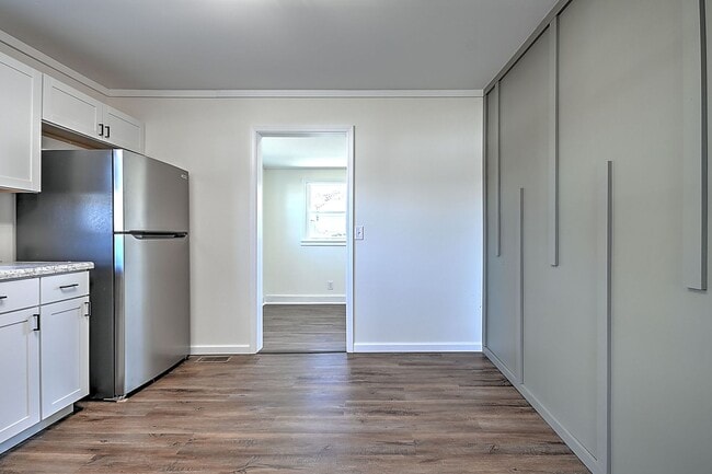 Building Photo - 502 Colorado St