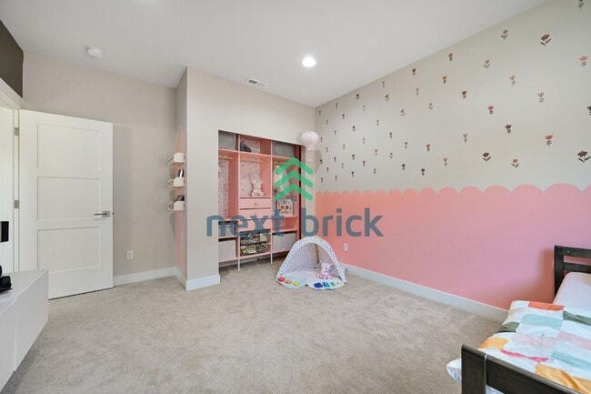 Building Photo - Charming 3-Bed, 2-Bath with 2,170 Sq. Ft. in Beautiful Snohomish!