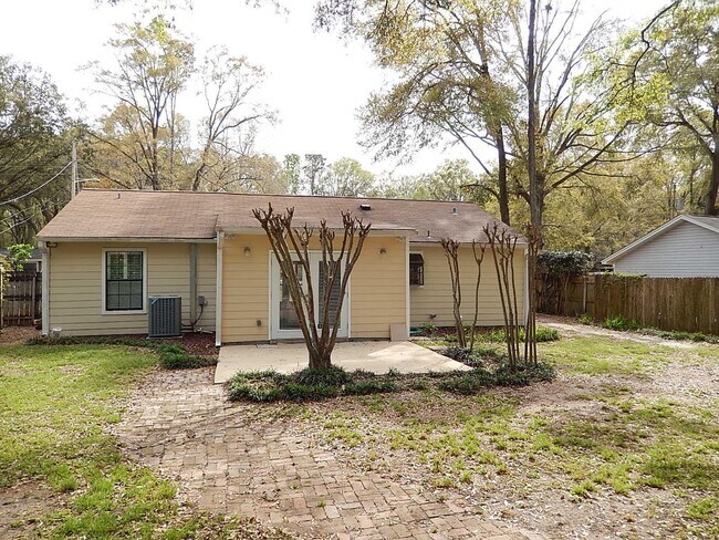 Building Photo - 5527 Denargo Dr