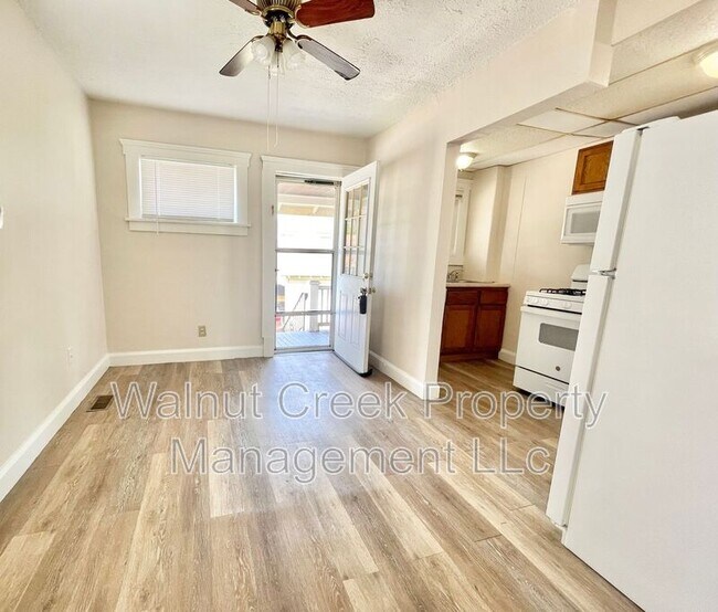 Building Photo - 136 Cleveland St