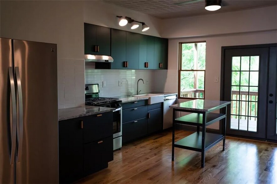 Kitchen - 1120 Brabec St