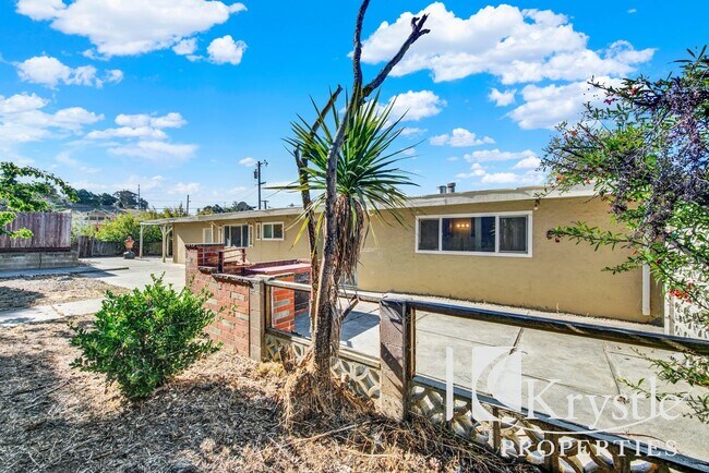 Building Photo - Updated Vallejo Home with Large Yard and 2-Car Garage