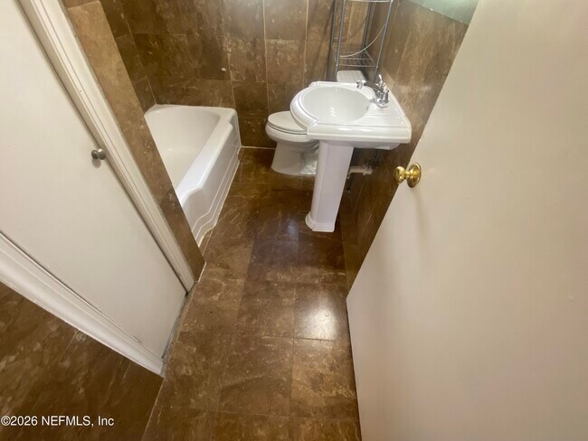 Building Photo - 2159 Riverside Ave