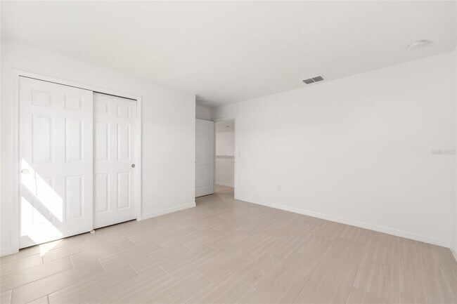 Building Photo - 6366 SW 77th Ave