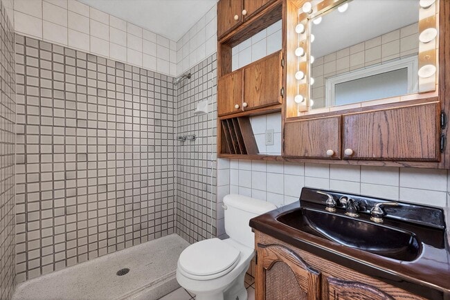 Building Photo - Beautiful 4 Bedroom Home in Wheatridge!!