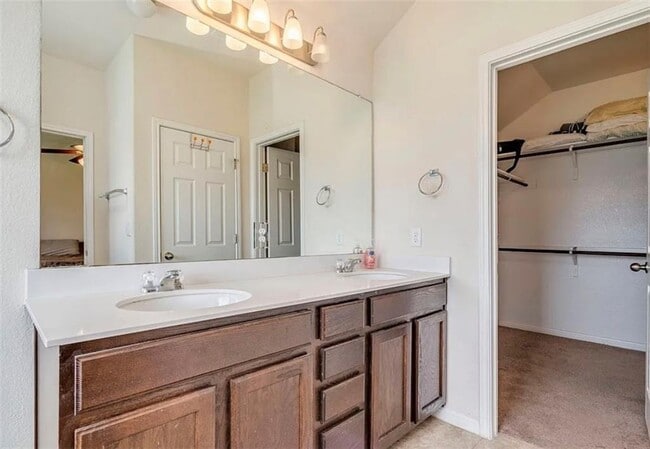 Building Photo - 104 Beech Creek Ln