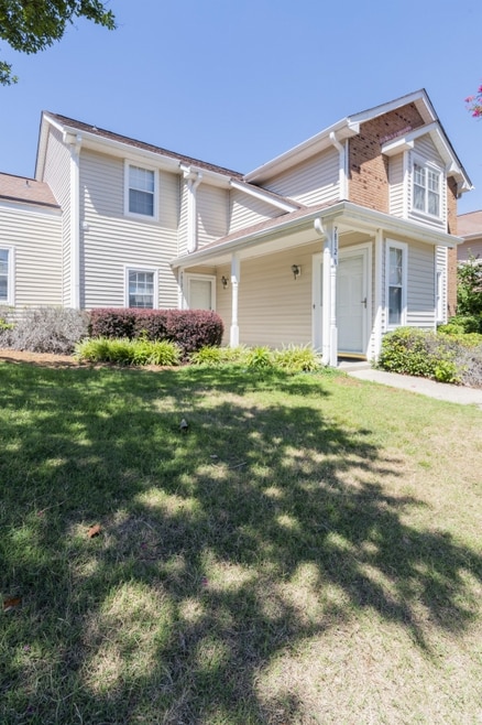 Building Photo - 7812 Renaissance Ct