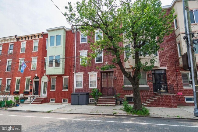 Building Photo - 1538 Christian St