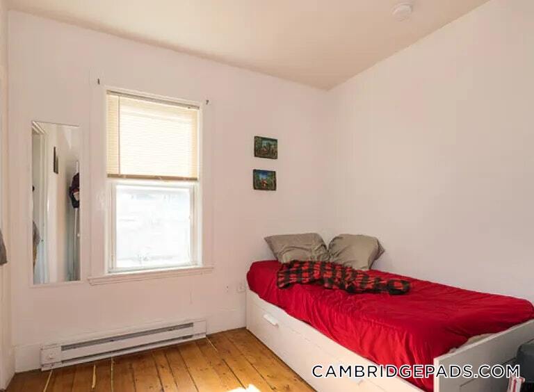 Building Photo - 2 Hampshire Ct