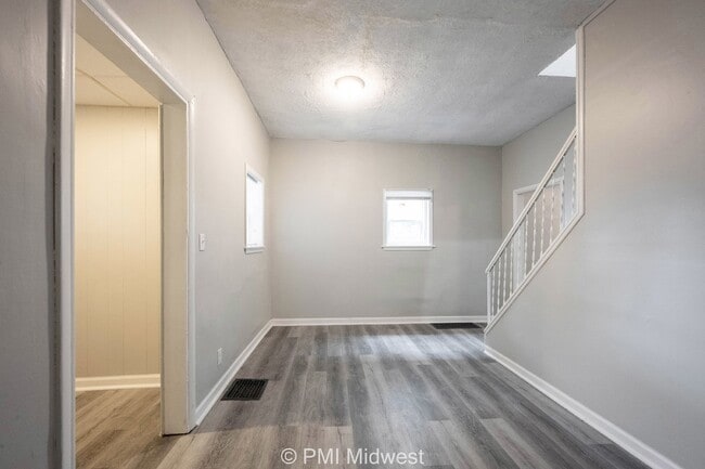 Building Photo - "Spacious 4-Bedroom Home on Orange Street with 2 Full Baths and 2260 Sq. Ft. in Indianapolis!"