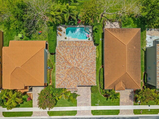 Building Photo - 10652 Ivanhoe Ln