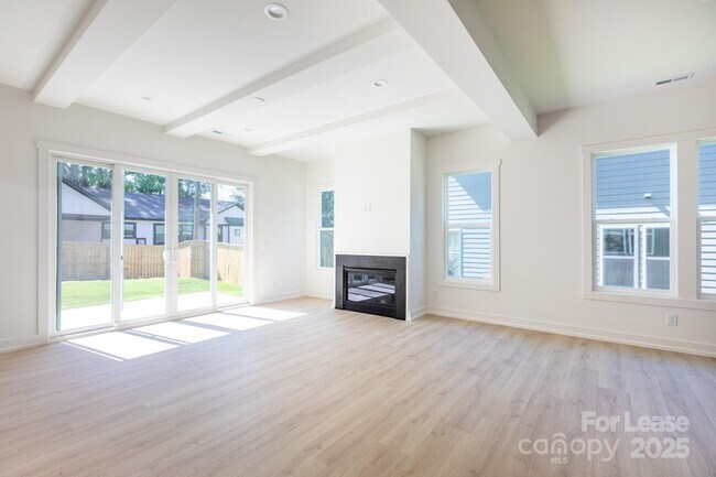 Building Photo - 505 Bowman Rd