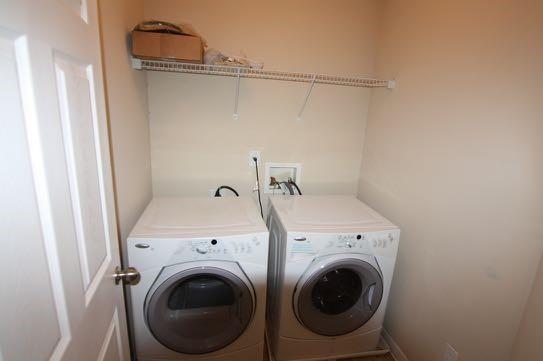 Building Photo - 303 Azalea Loop