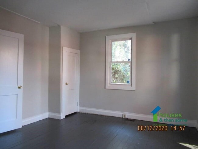 Building Photo - 107 Ackley Rd Ext