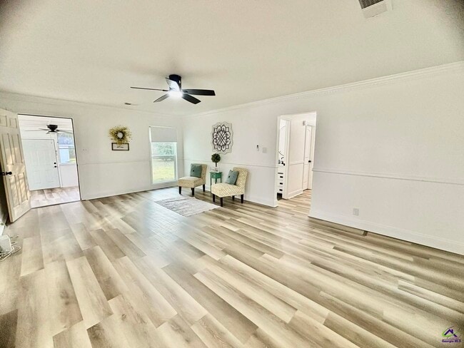 Building Photo - 2800 S Estates Rd