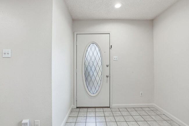 Building Photo - Grand in Grapevine