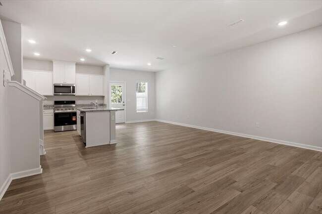 Building Photo - 103 Verlands Way