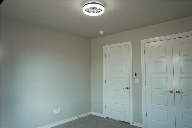 Building Photo - 5216 Bing Cir