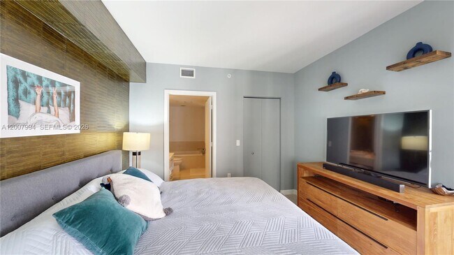 Building Photo - 55 SW 9th St