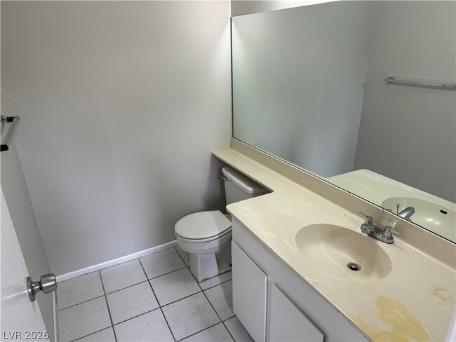 Building Photo - 2158 E Desert Inn Rd