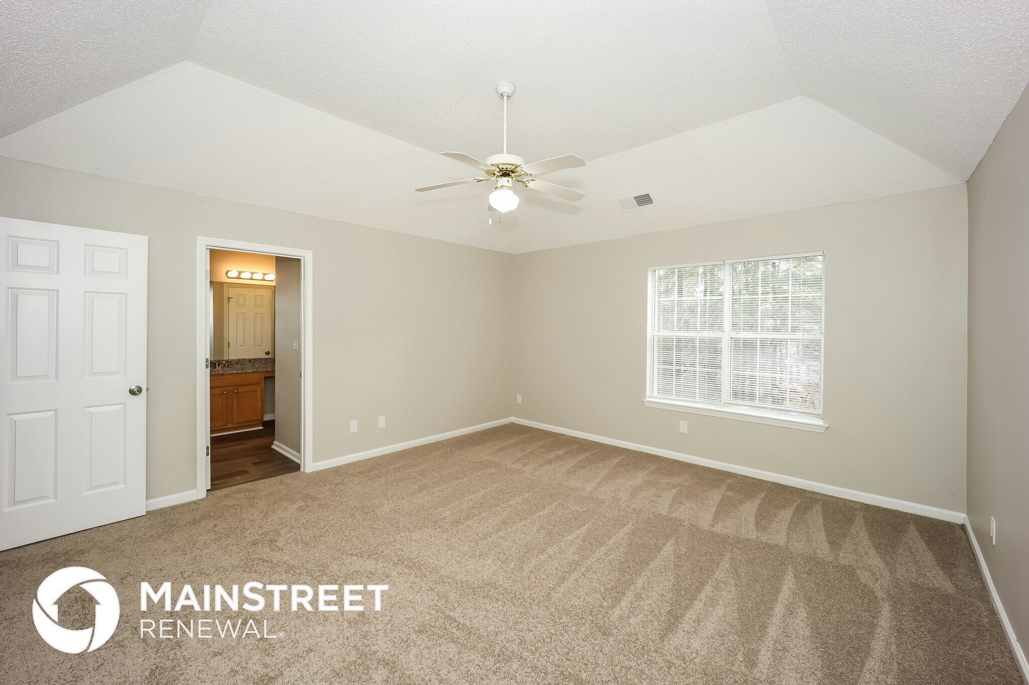 Building Photo - 7030 Mahogany Dr