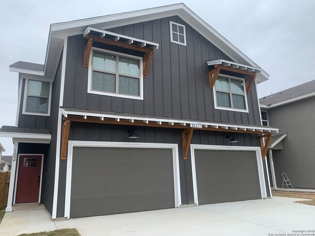 Building Photo - 10327 Candlewood Way