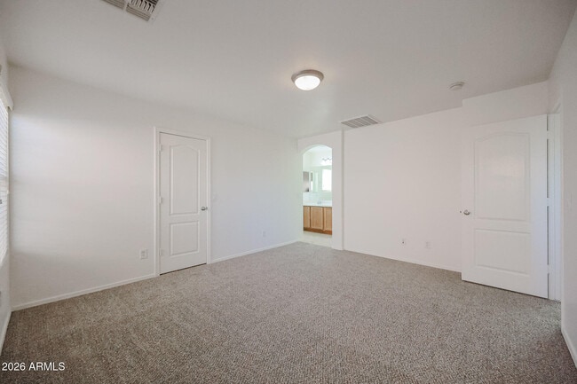 Building Photo - 2030 N 78th Glen