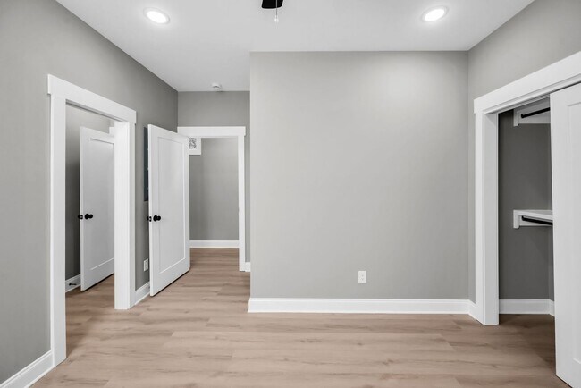 Building Photo - 307 Kate St