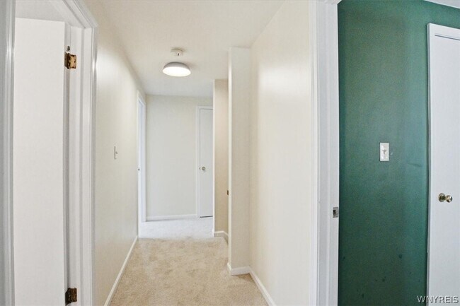 Building Photo - 15 Telfair Dr