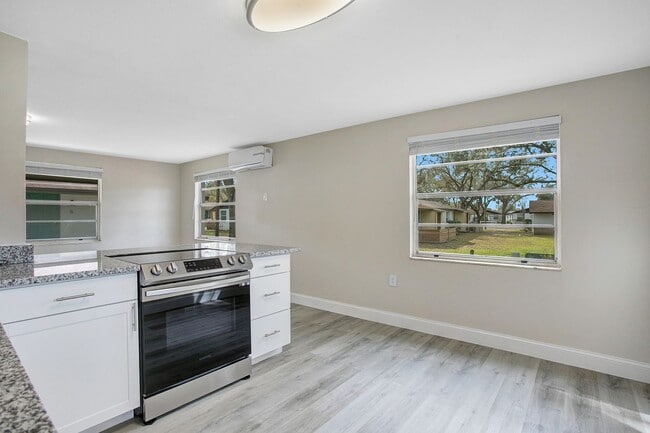 Interior Photo - The Morton Apartments | 1-3 Bedroom Apartm...
