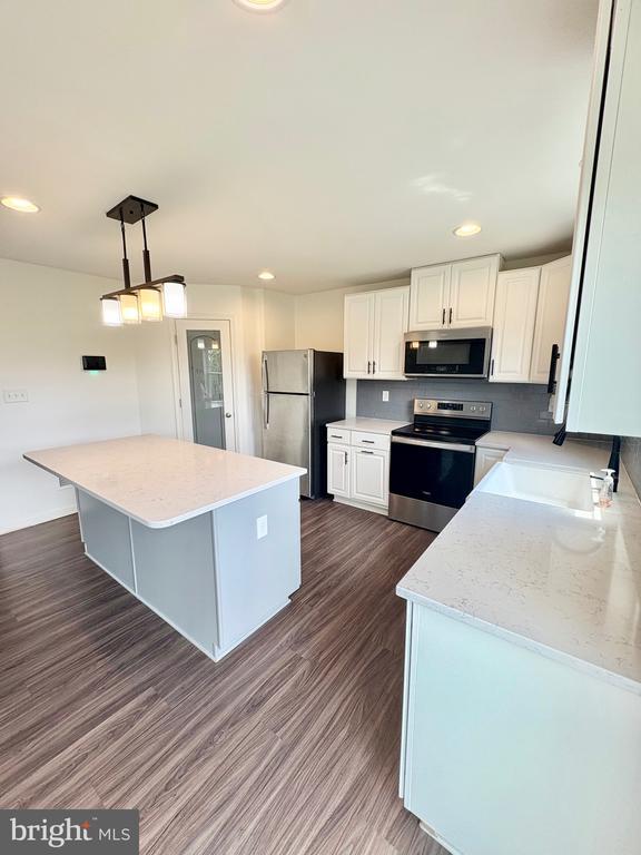 Building Photo - 284 Wigeon Ct