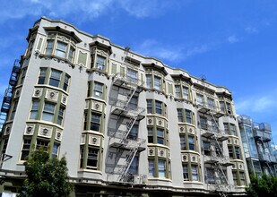 Building Photo - Hyde Park Apartments LLC.