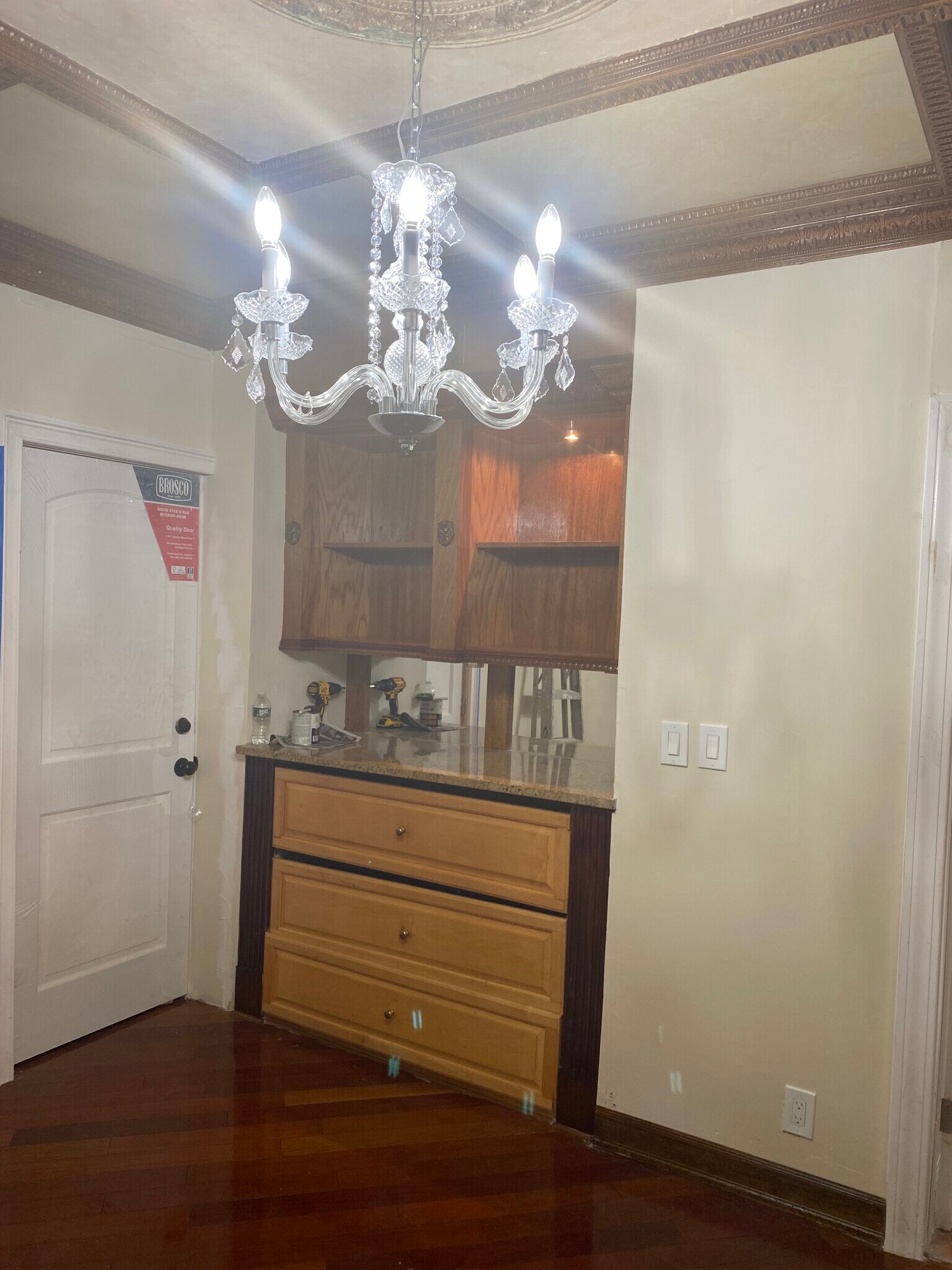 Building Photo - 1820 E 19th St