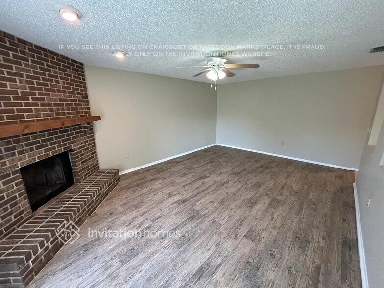 Building Photo - 1419 Marigold Dr