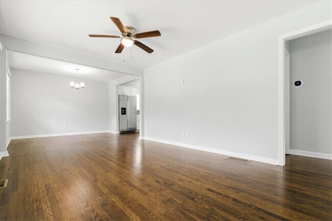 Building Photo - 2705 Lincoln Ct NW