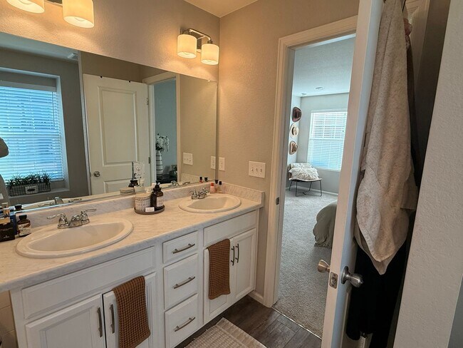 Building Photo - Modern 3 Bed - 2.5 Bath - Baseline - $500 Off First Months Rent!