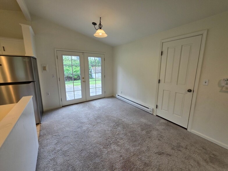 Building Photo - Lynnwood 3 Bedroom Rambler with Fenced Yard - Pets Welcome