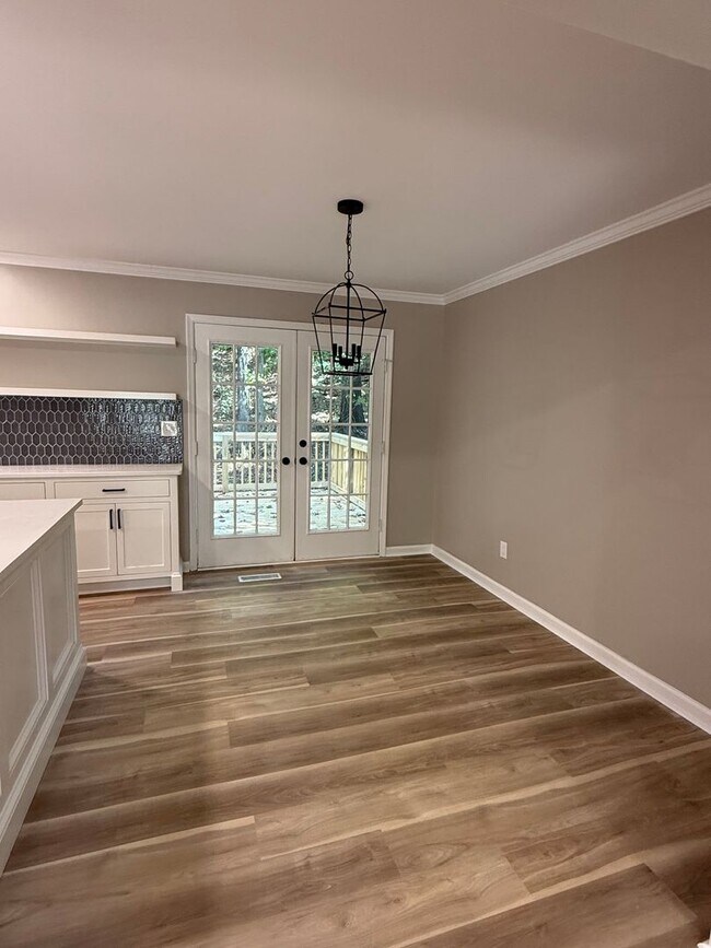 Building Photo - Oak Mountain 3 Bedroom Home