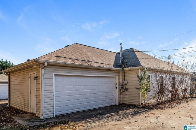 Building Photo - 2030 Plantation Pkwy