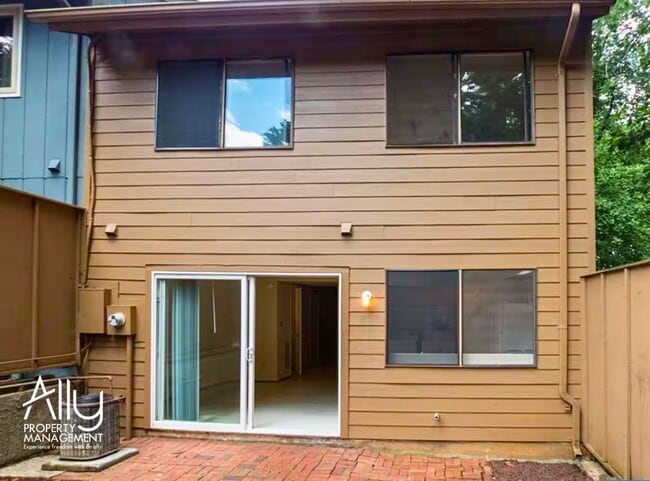 Primary Photo - 1 Four Seasons Dr