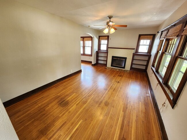 Building Photo - 1210 S Jefferson Ave
