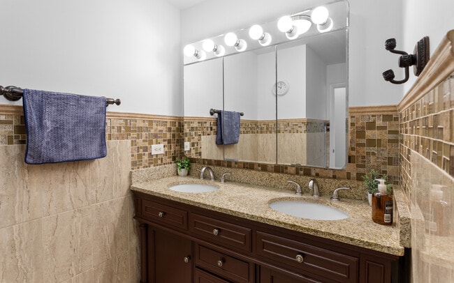 Building Photo - 7618 Beckwith Rd