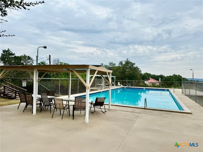 Building Photo - 103 Crestview Dr